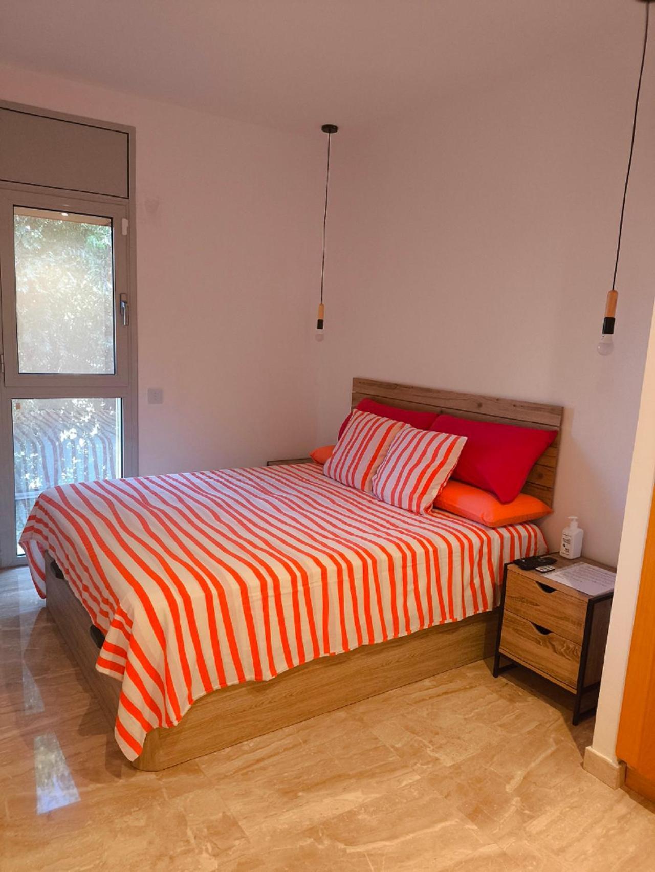 Habitacion Doble Con Bano Privado Y Desayuno Incluido Viladecáns Zewnętrze zdjęcie